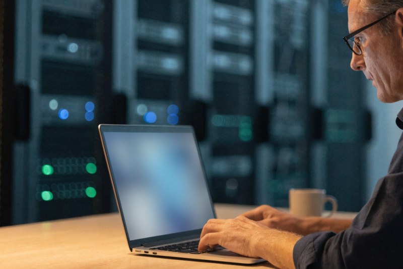 Jak stworzyć bazę danych SQL w cPanel, DirectAdmin i z linii poleceń SSH